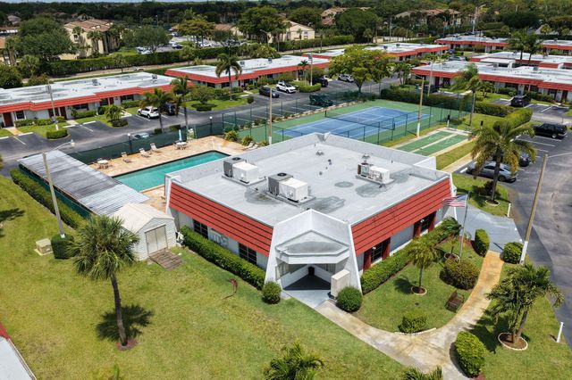 5800 Fernley Dr W 64, West Palm Beach, FL 33415