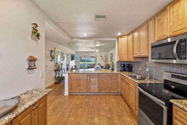 5800 Fernley Dr W 64, West Palm Beach, FL 33415