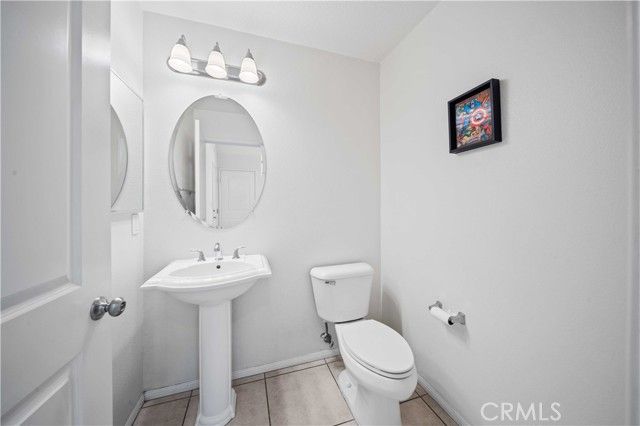 9352 Condor Court, Pacoima (los Angeles), CA 91331