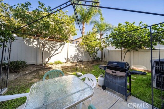 9352 Condor Court, Pacoima (los Angeles), CA 91331