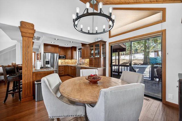 14165 Copenhagen Dr, Truckee, CA 96161