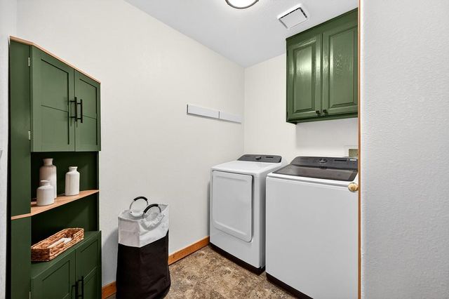 14165 Copenhagen Dr, Truckee, CA 96161