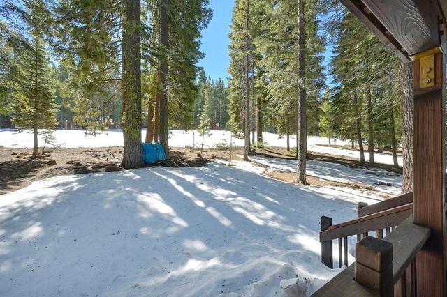 14165 Copenhagen Dr, Truckee, CA 96161