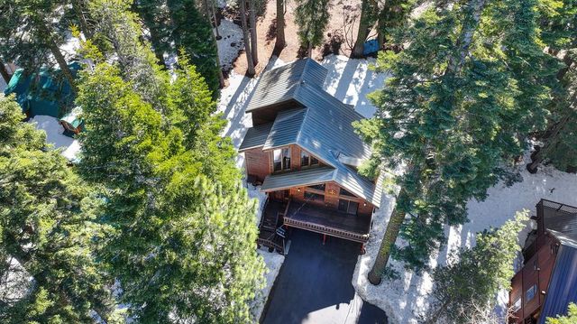 14165 Copenhagen Dr, Truckee, CA 96161