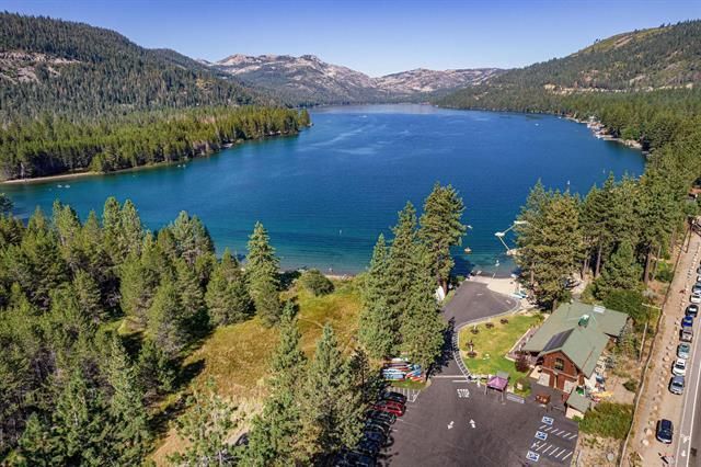 14165 Copenhagen Dr, Truckee, CA 96161