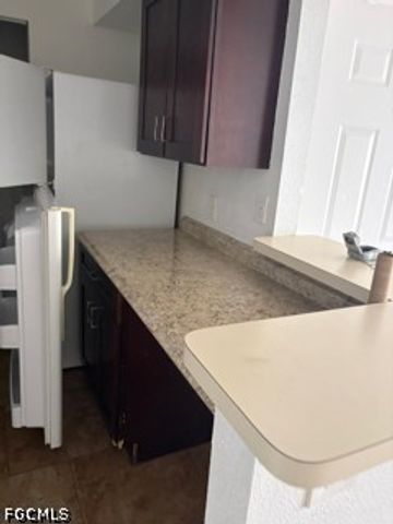 2855 Winkler AVE 111, Fort Myers, FL 33916