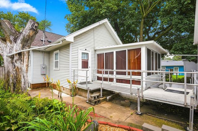 613 Reber Avenue, Waterloo, IA 50701