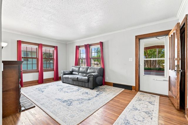 613 Reber Avenue, Waterloo, IA 50701