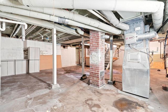 613 Reber Avenue, Waterloo, IA 50701