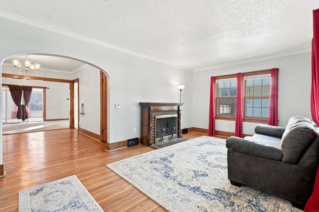 613 Reber Avenue, Waterloo, IA 50701