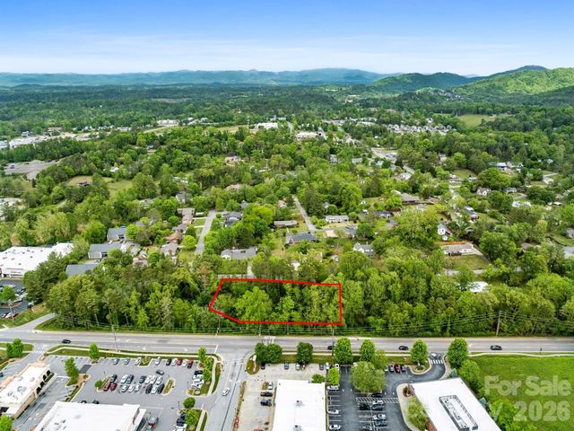 99999 Weaver Boulevard, Weaverville, NC 28787