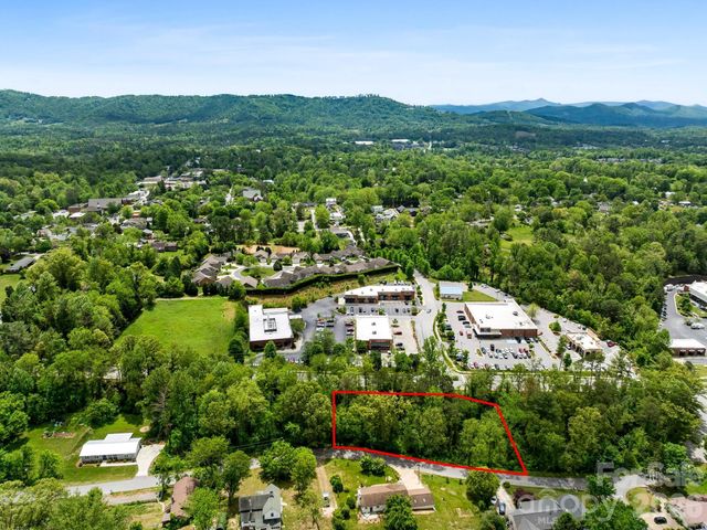 99999 Weaver Boulevard, Weaverville, NC 28787