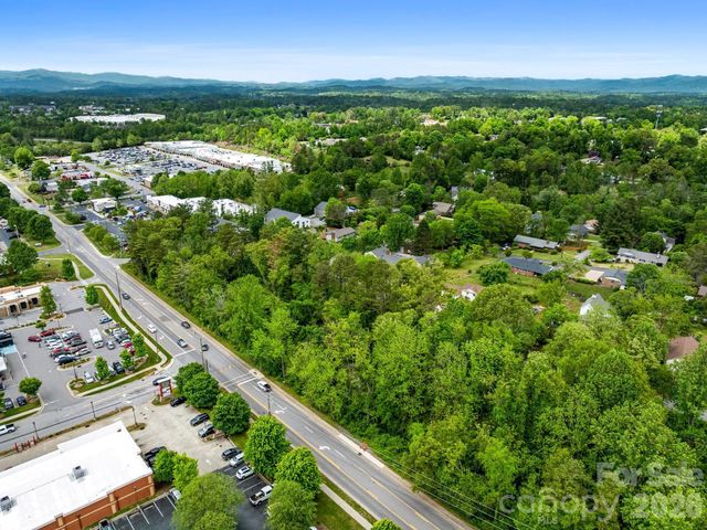 99999 Weaver Boulevard, Weaverville, NC 28787