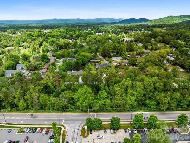 99999 Weaver Boulevard, Weaverville, NC 28787