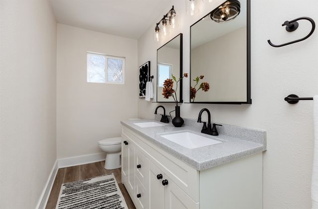 2944 Dean Avenue, Des Moines, IA 50317