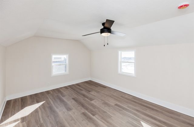 2944 Dean Avenue, Des Moines, IA 50317