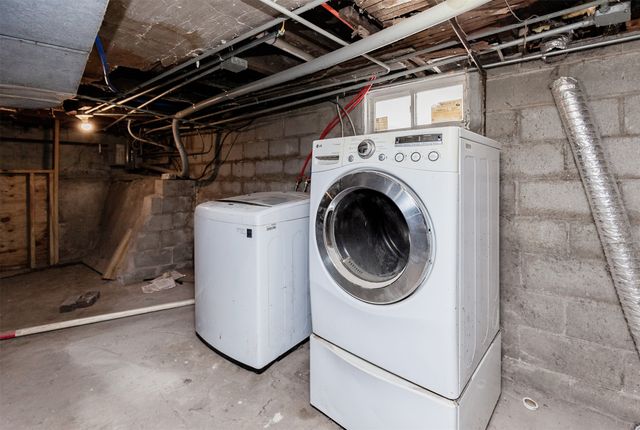 2944 Dean Avenue, Des Moines, IA 50317