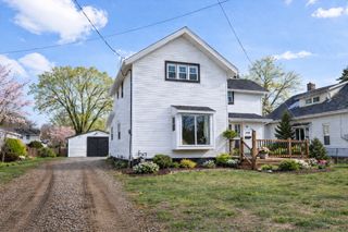 2944 Dean Avenue, Des Moines, IA 50317