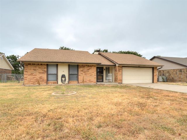 955 Buckwood Drive, Choctaw, OK 73020
