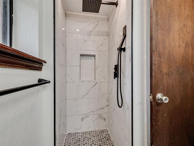 955 Buckwood Drive, Choctaw, OK 73020