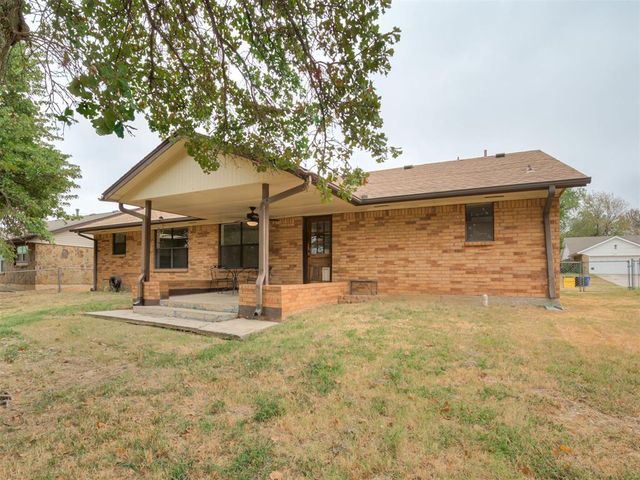 955 Buckwood Drive, Choctaw, OK 73020