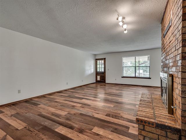 955 Buckwood Drive, Choctaw, OK 73020