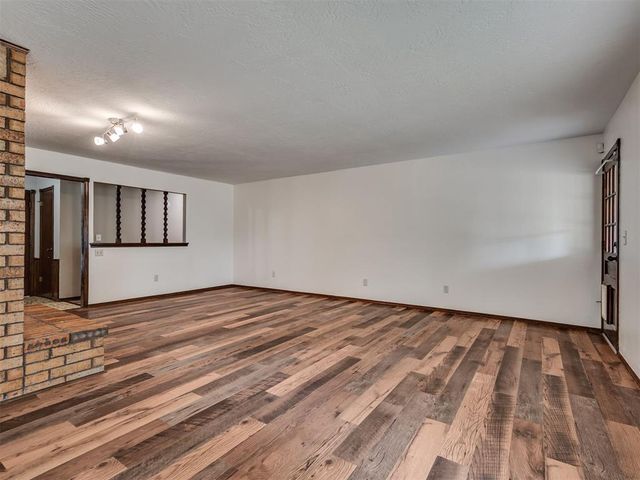 955 Buckwood Drive, Choctaw, OK 73020