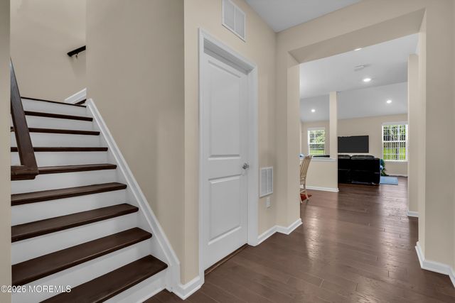 43 Bernini Way, Monmouth Junction, NJ 08852