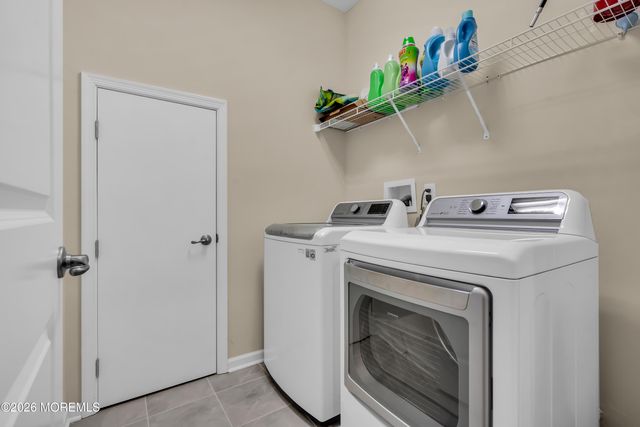 43 Bernini Way, Monmouth Junction, NJ 08852