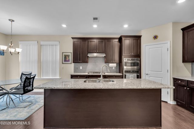 43 Bernini Way, Monmouth Junction, NJ 08852