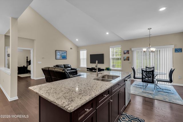 43 Bernini Way, Monmouth Junction, NJ 08852