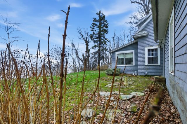 8016 DRIFTWOOD Drive, Erie, PA 16511