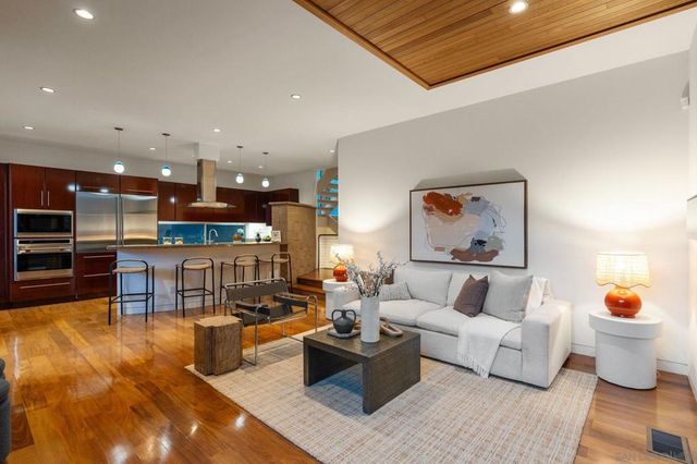 337 Playa Del Norte, La Jolla, CA 92037