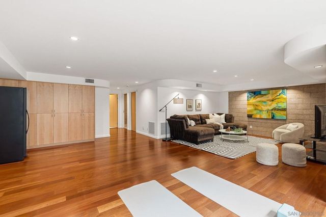 337 Playa Del Norte, La Jolla, CA 92037