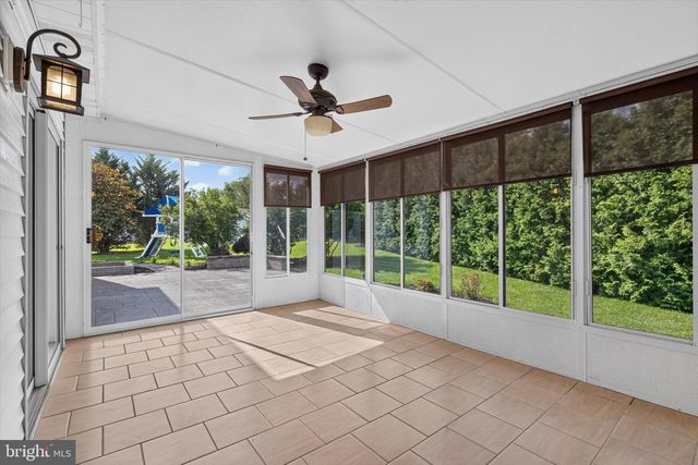 1704 BRECKENRIDGE DR, Harrisburg, PA 17112