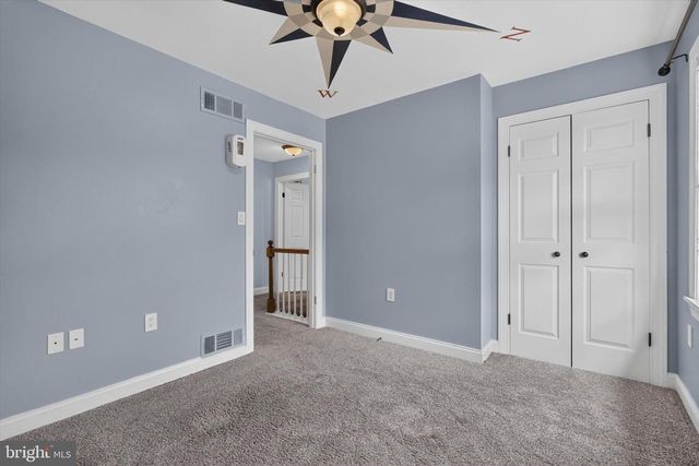 1704 BRECKENRIDGE DR, Harrisburg, PA 17112