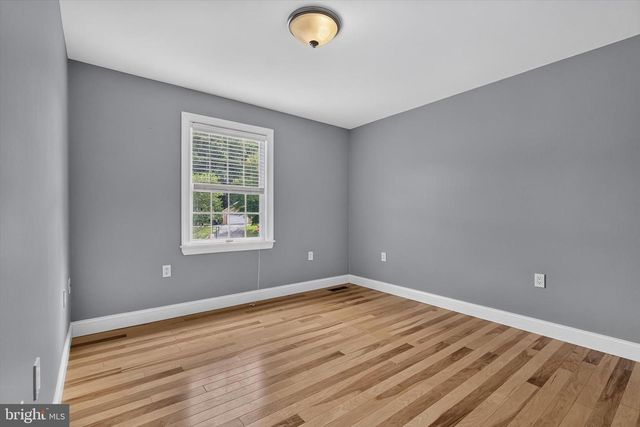 1704 BRECKENRIDGE DR, Harrisburg, PA 17112
