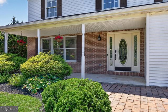 1704 BRECKENRIDGE DR, Harrisburg, PA 17112