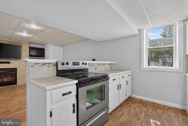 1704 BRECKENRIDGE DR, Harrisburg, PA 17112