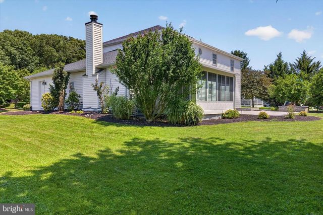 1704 BRECKENRIDGE DR, Harrisburg, PA 17112
