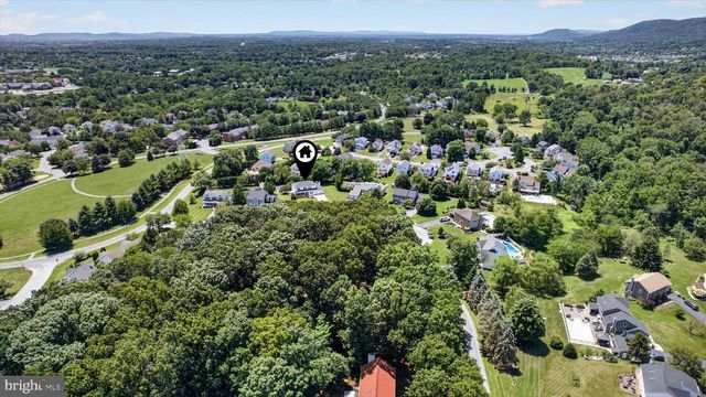 1704 BRECKENRIDGE DR, Harrisburg, PA 17112