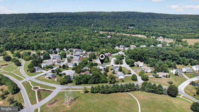 1704 BRECKENRIDGE DR, Harrisburg, PA 17112