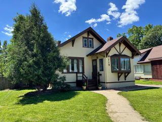719 W Lincoln Avenue, Fergus Falls, MN 56537