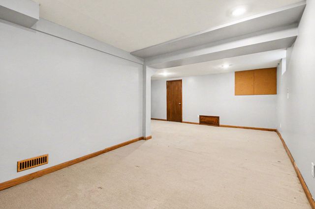 47 Carlton Avenue SE, Grand Rapids, MI 49506
