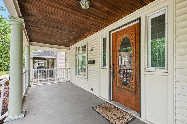 47 Carlton Avenue SE, Grand Rapids, MI 49506