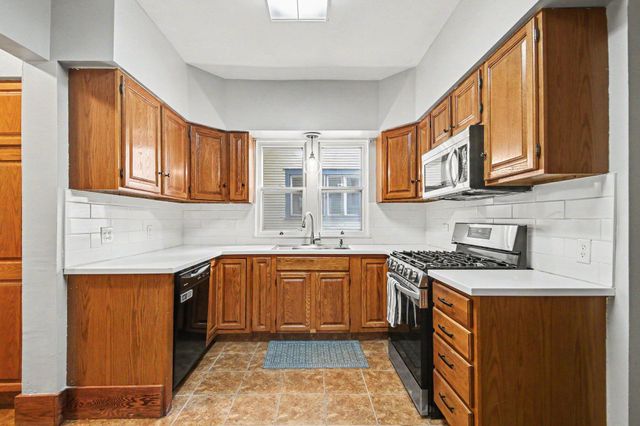 47 Carlton Avenue SE, Grand Rapids, MI 49506
