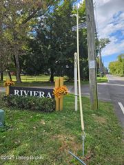 909 W Riverside Dr, Louisville, KY 40207