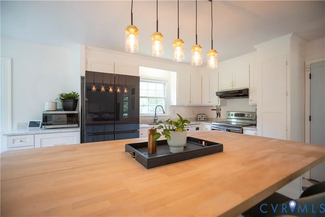 2100 Mickeytown Rd, Maidens, VA 23102