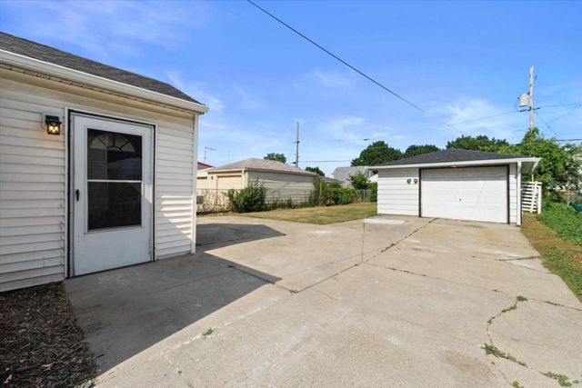 3428 S 3rd STREET, Milwaukee, WI 53207