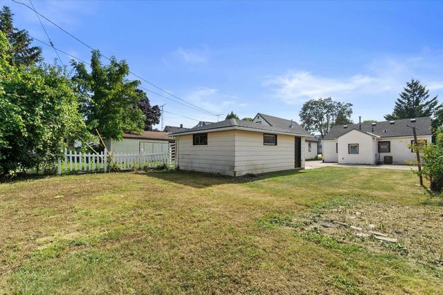 3428 S 3rd STREET, Milwaukee, WI 53207